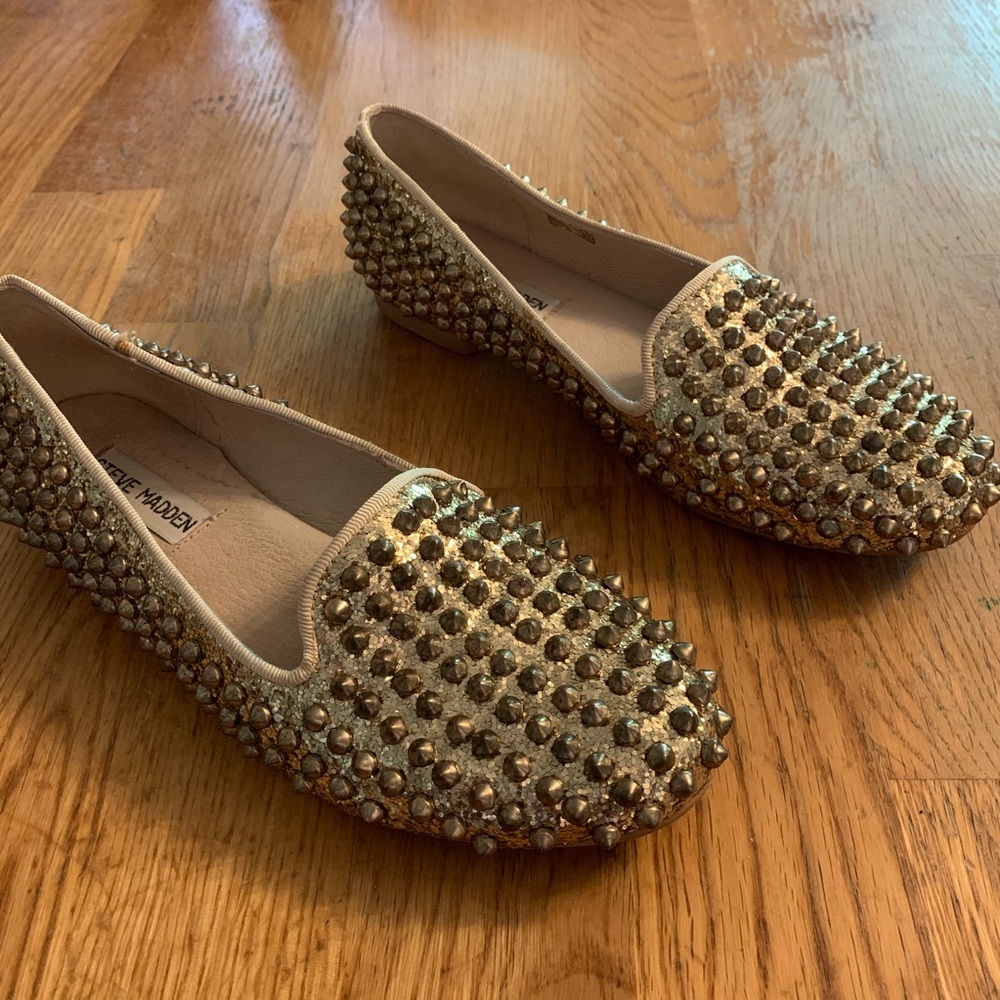 Gold studded Steve Madden Loafers